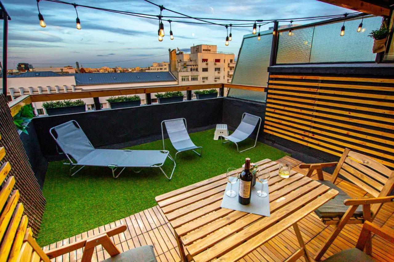 Apartment With Panoramic Terrace In City Center Bükreş Dış mekan fotoğraf